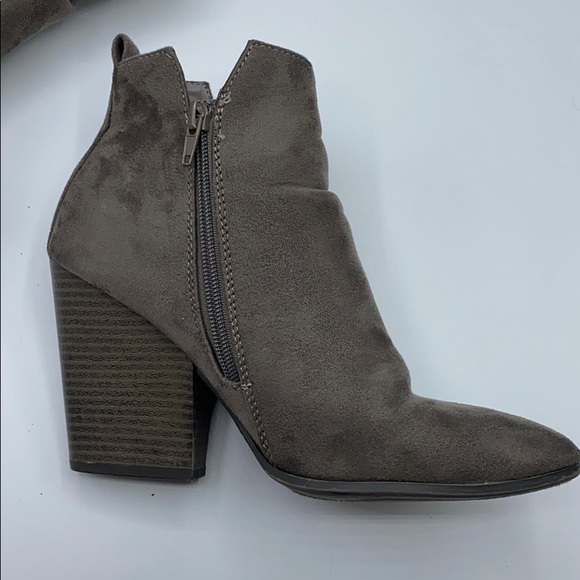 Booties - Picture 4 of 6